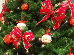 クリスマスツリーになぜもみの木 飾りつける理由は らいふイキイキ お役立ち豆チャンネル